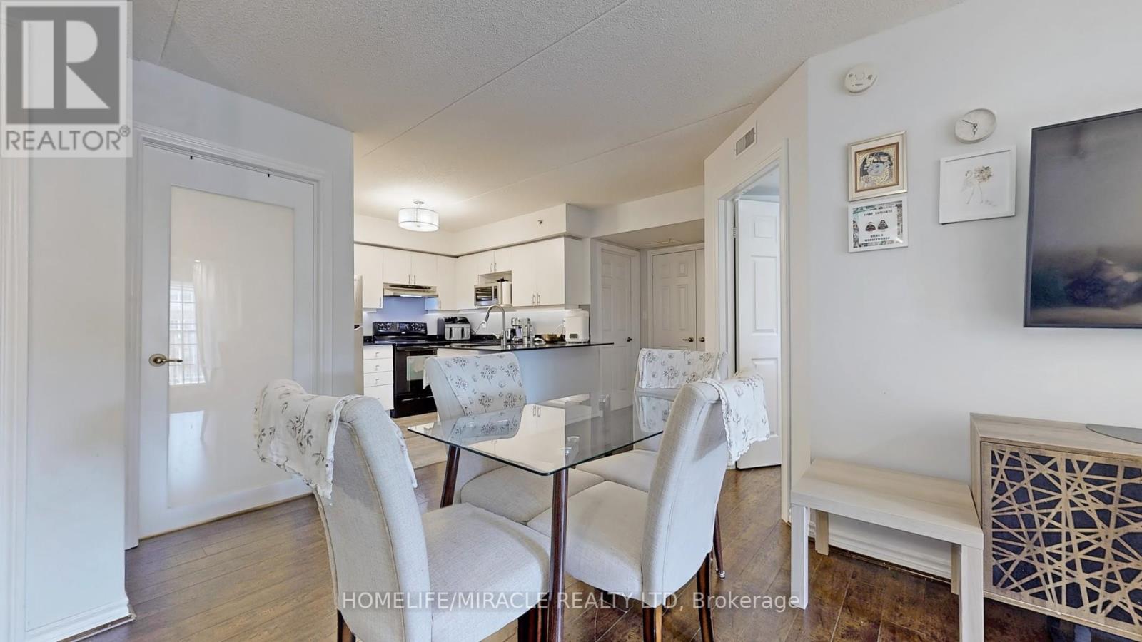 Photo 20 of 306 1440 Bishops Gate, Oakville ON