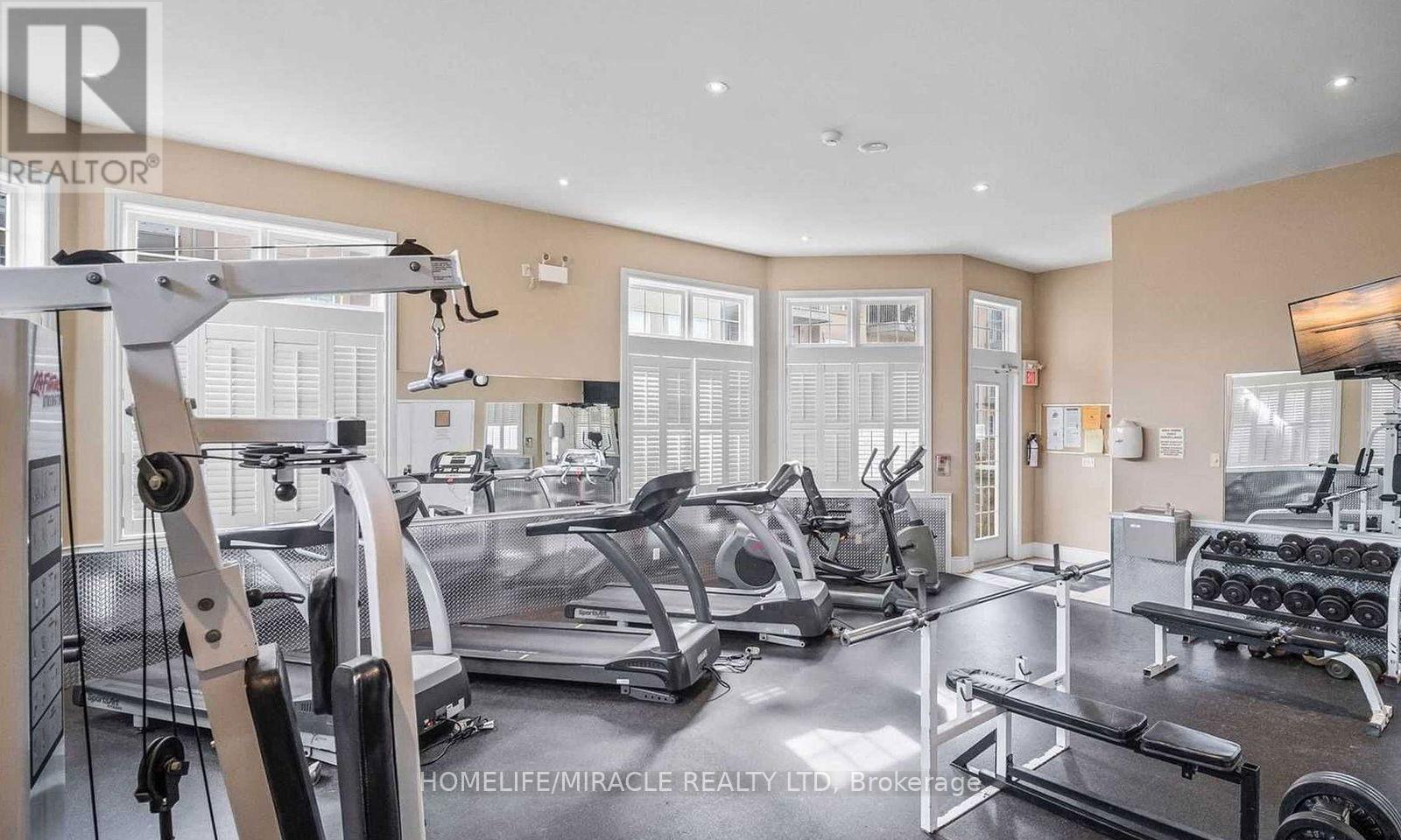 Photo 9 of 306 1440 Bishops Gate, Oakville ON