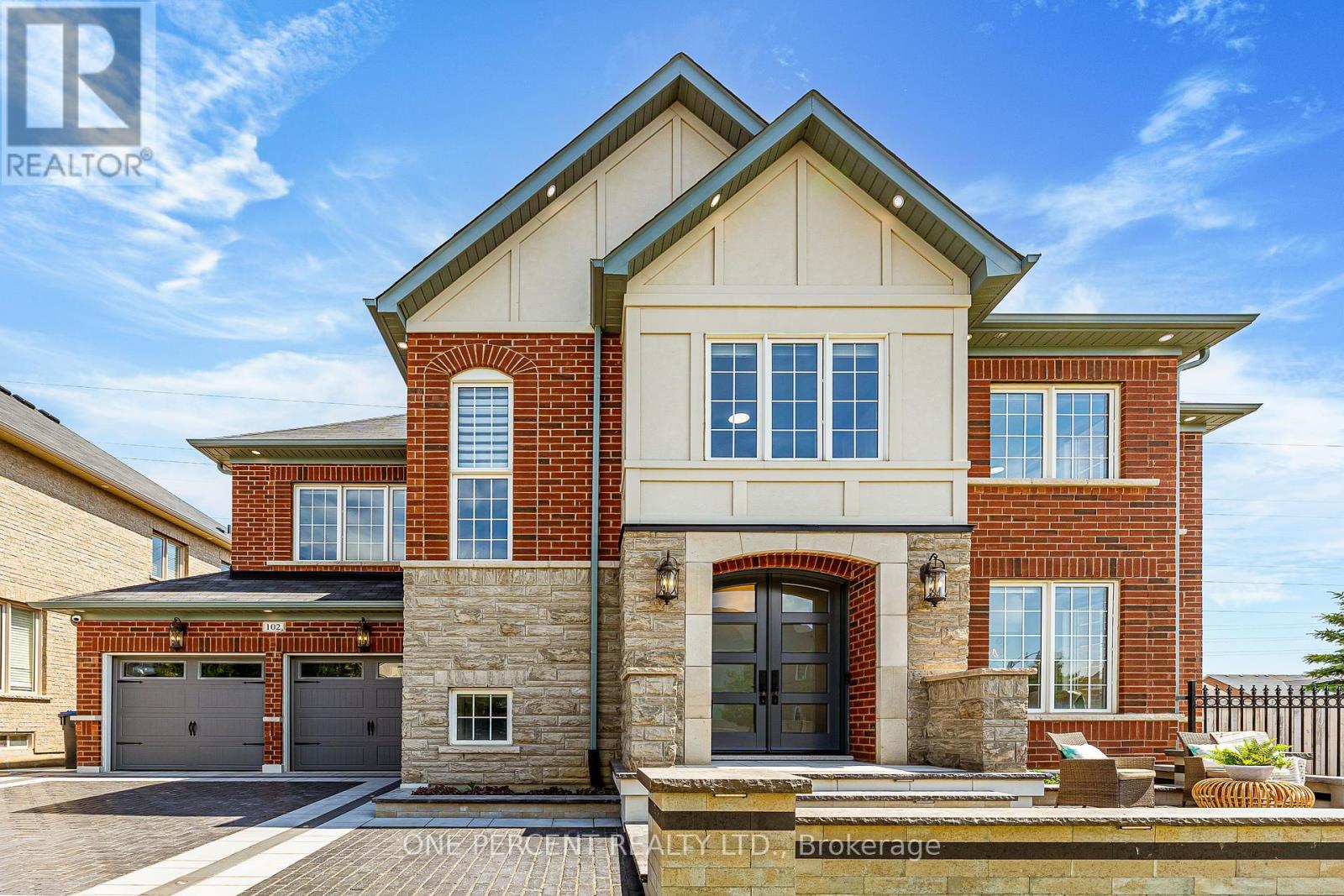 Photo 39 of 102 Monkton Circle, Brampton ON