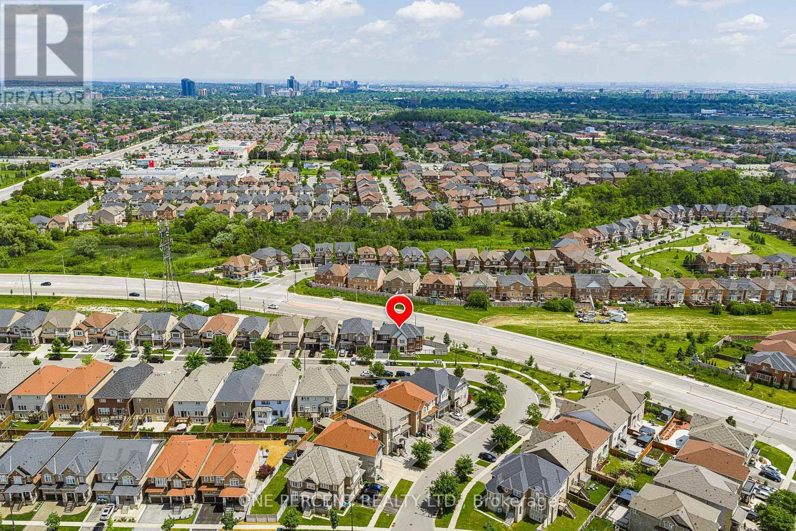 Photo 48 of 102 Monkton Circle, Brampton ON