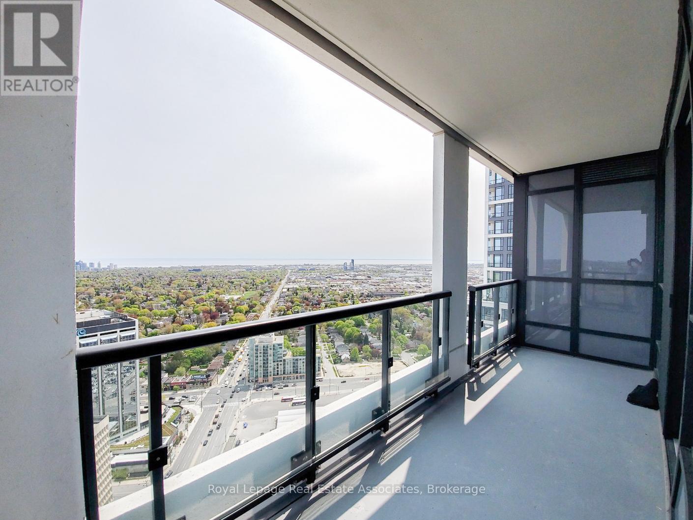 Photo 12 of 4028 5 Mabelle Avenue, Toronto ON