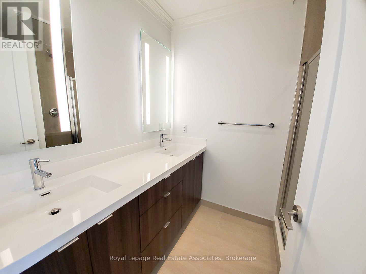 Photo 38 of 4028 5 Mabelle Avenue, Toronto ON