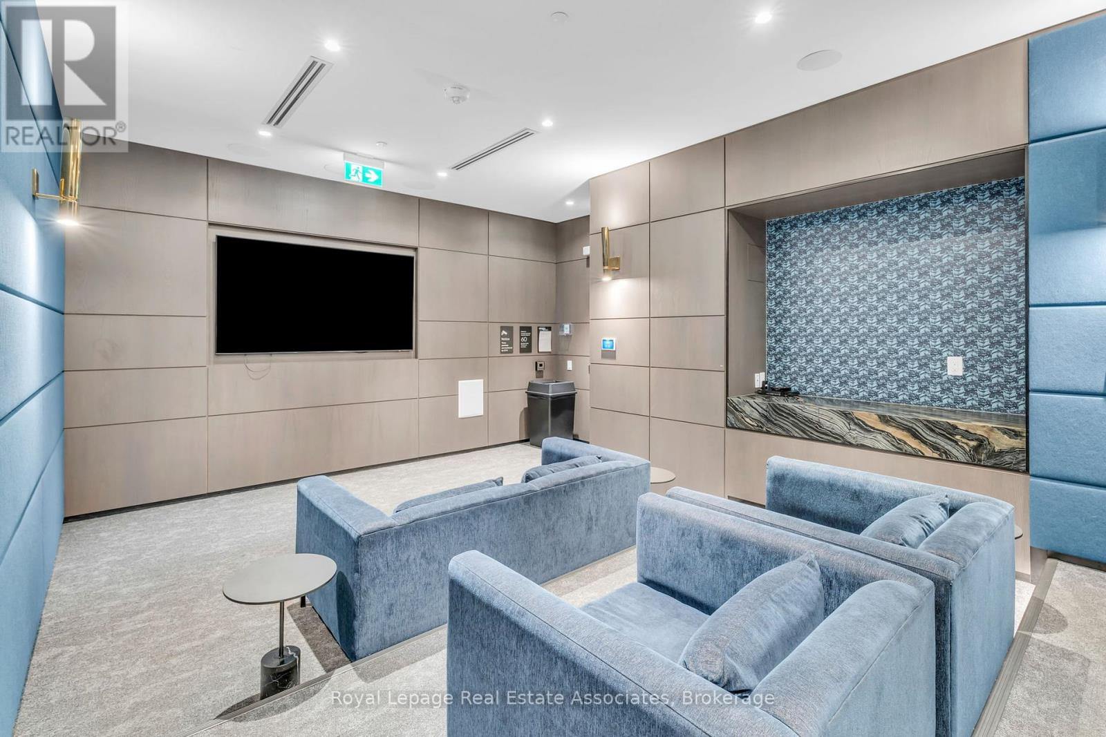 Photo 19 of 4028 5 Mabelle Avenue, Toronto ON