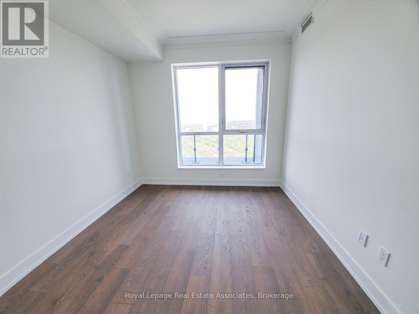 Photo 13 of 4028 5 Mabelle Avenue, Toronto ON
