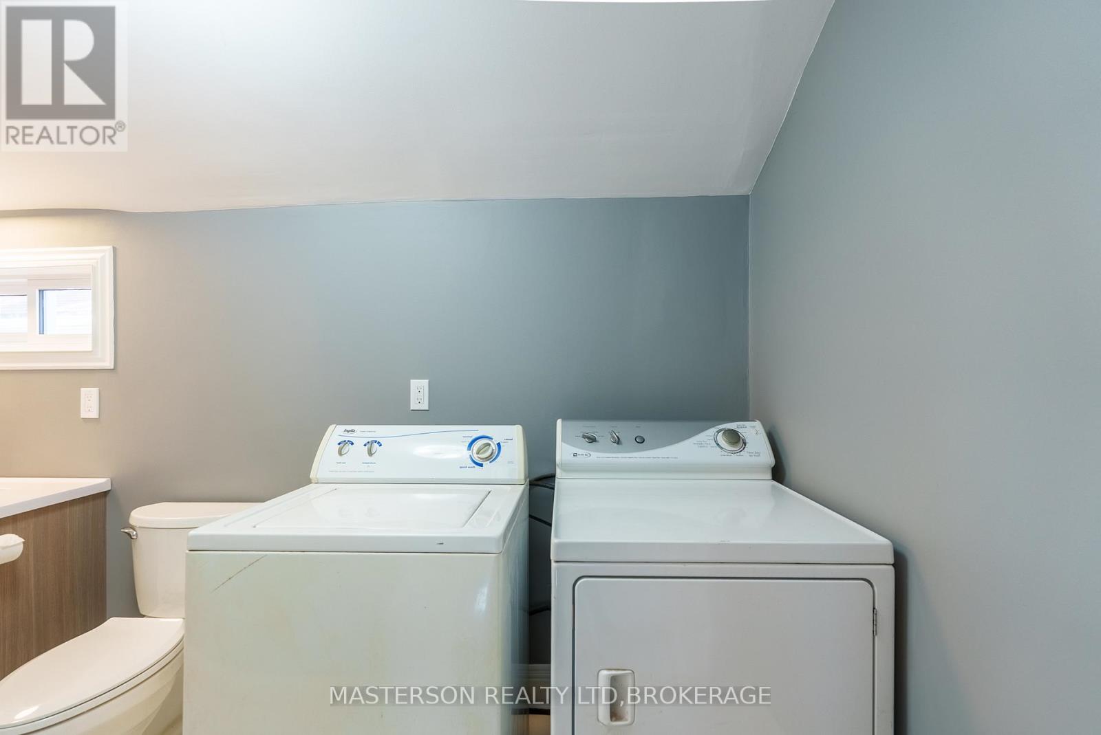 Photo 20 of 4326 Ellis Street, Niagara Falls ON