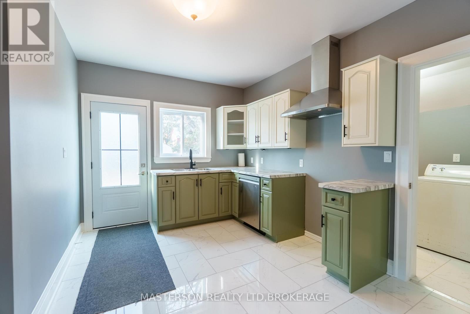 Photo 15 of 4326 Ellis Street, Niagara Falls ON