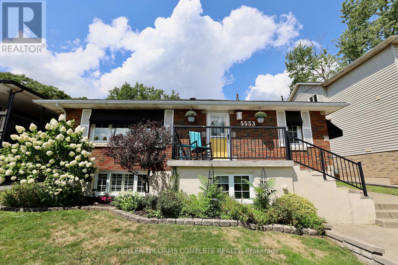 Photo 1 of 5533 Ontario Avenue, Niagara Falls ON