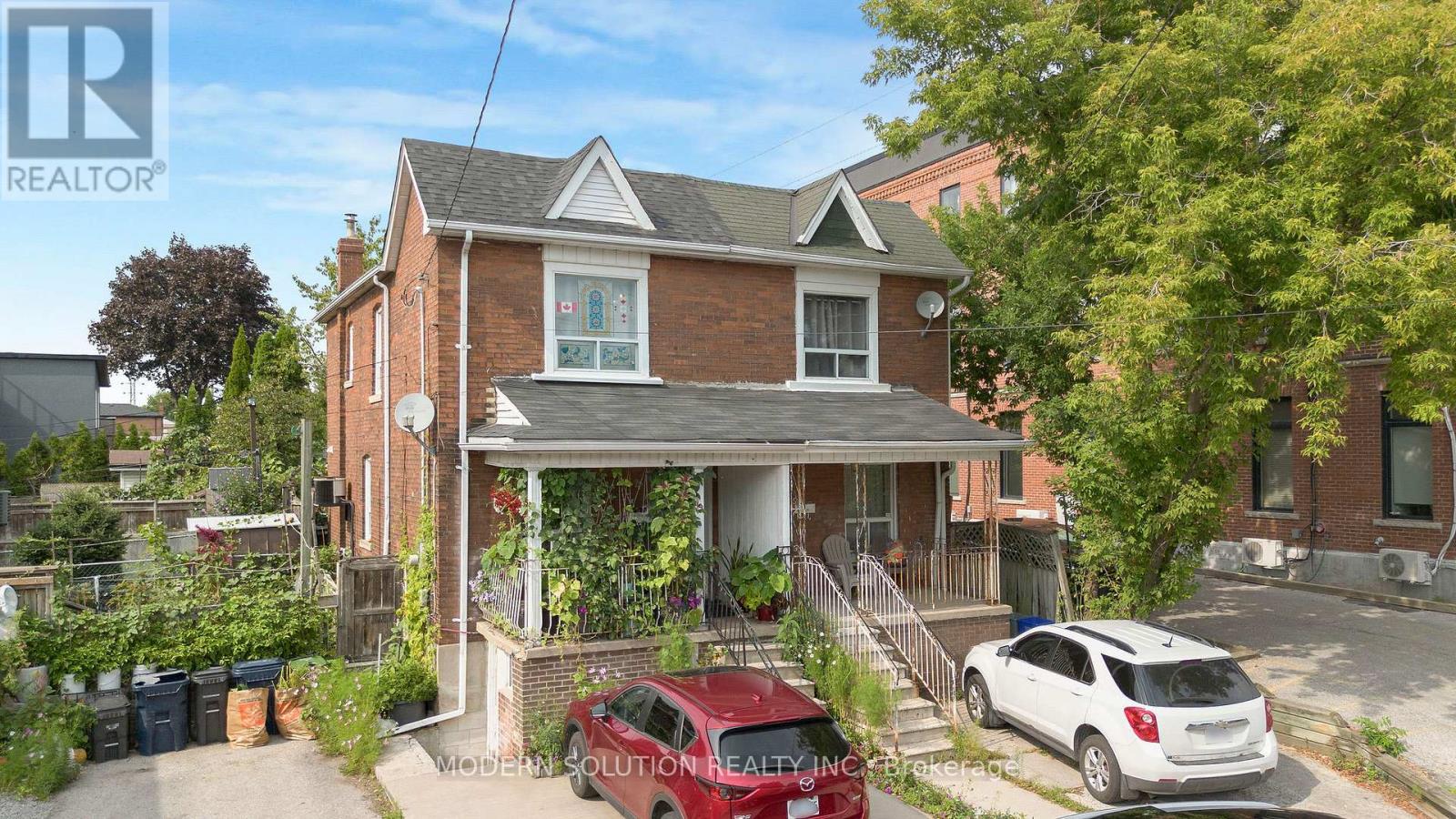 Photo 18 of 2 Rockwell Avenue, Toronto ON