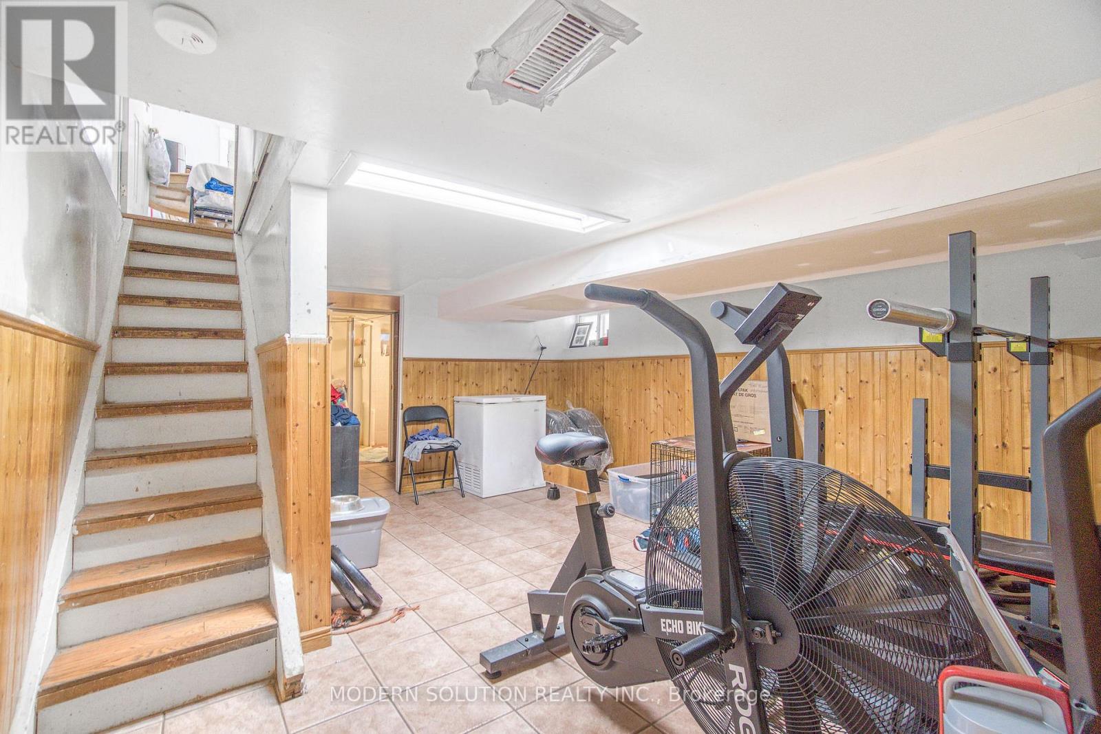 Photo 16 of 2 Rockwell Avenue, Toronto ON