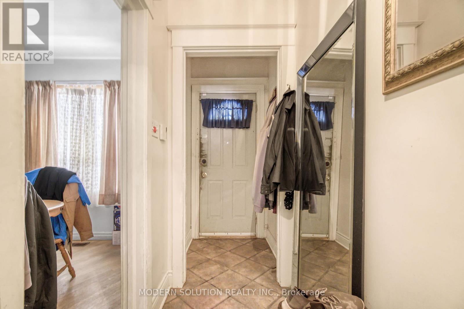 Photo 20 of 2 Rockwell Avenue, Toronto ON