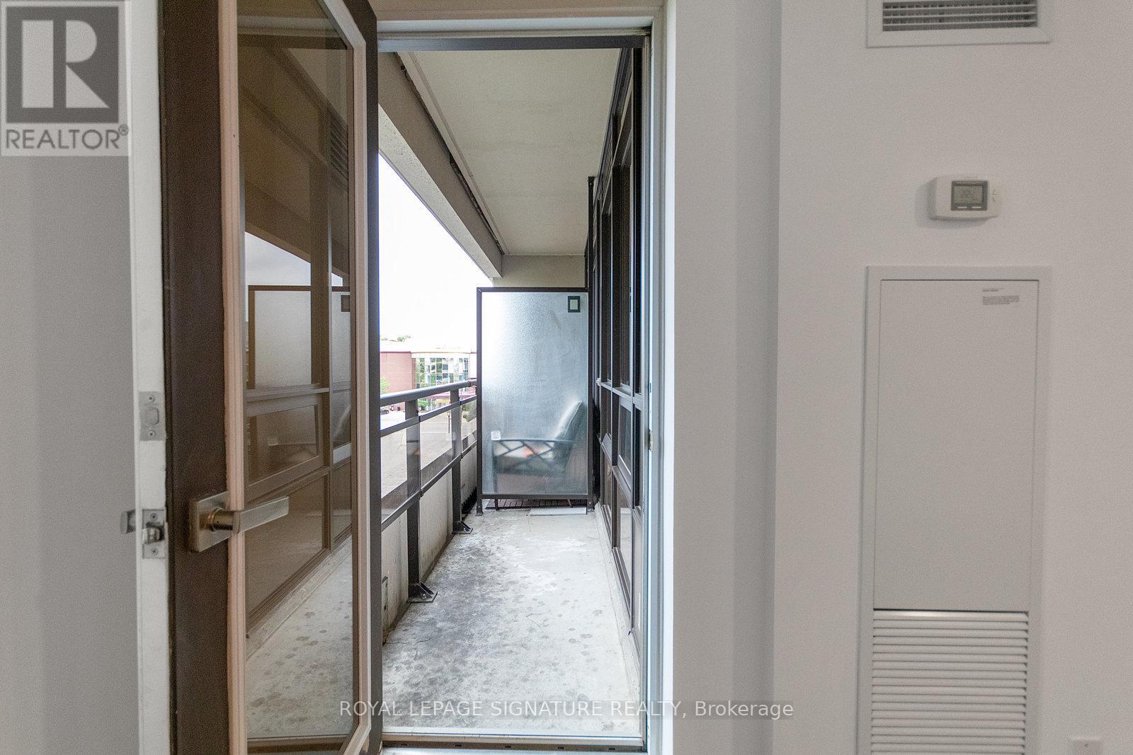 Photo 11 of 303 1060 Sheppard Avenue W, Toronto ON