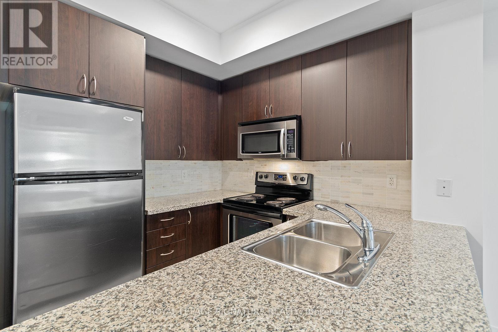 Photo 8 of 303 1060 Sheppard Avenue W, Toronto ON