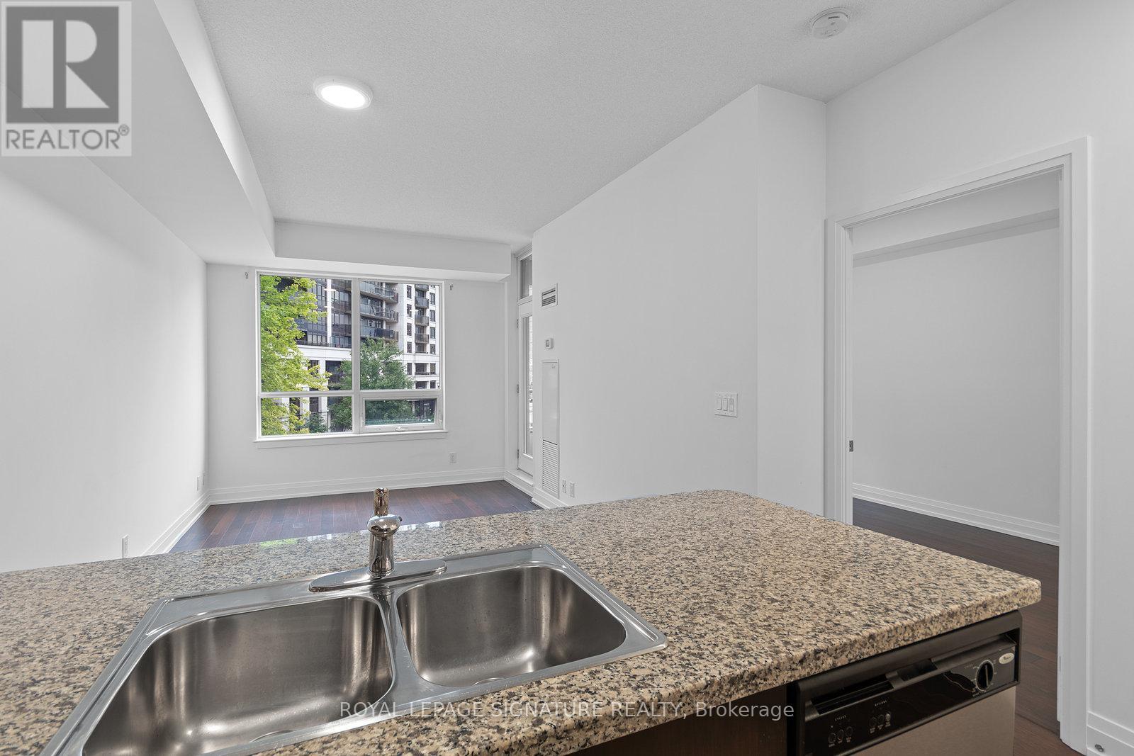 Photo 17 of 303 1060 Sheppard Avenue W, Toronto ON