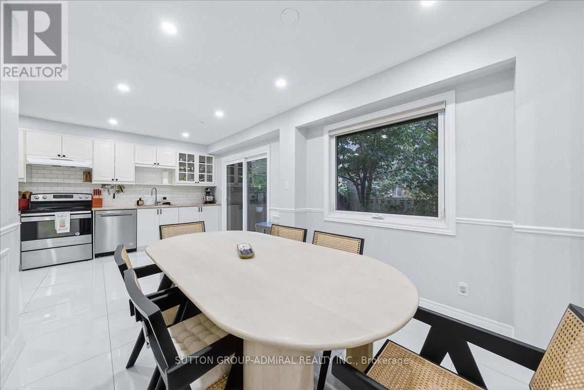 Photo 4 of 35 7080 Copenhagen Road, Mississauga ON