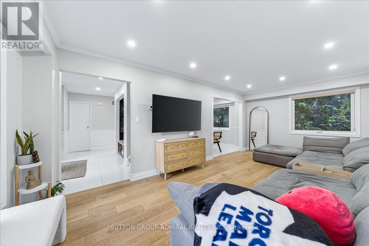 Photo 13 of 35 7080 Copenhagen Road, Mississauga ON
