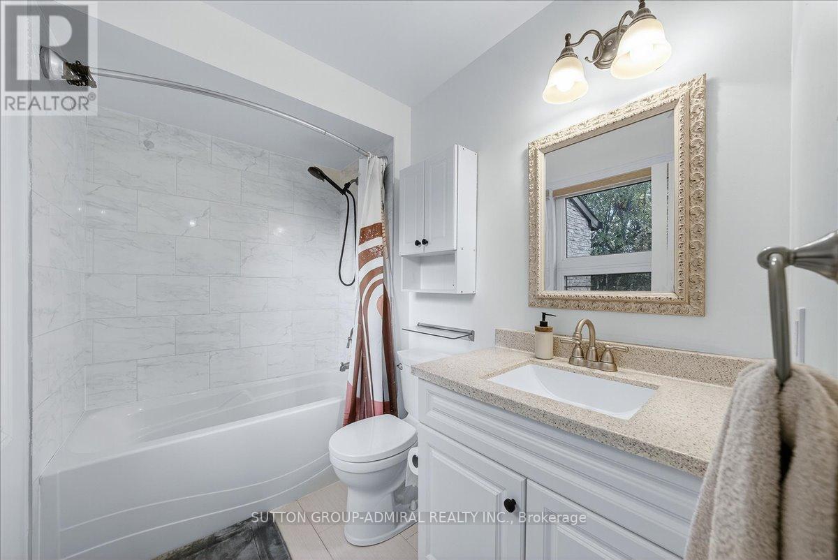 Photo 8 of 35 7080 Copenhagen Road, Mississauga ON
