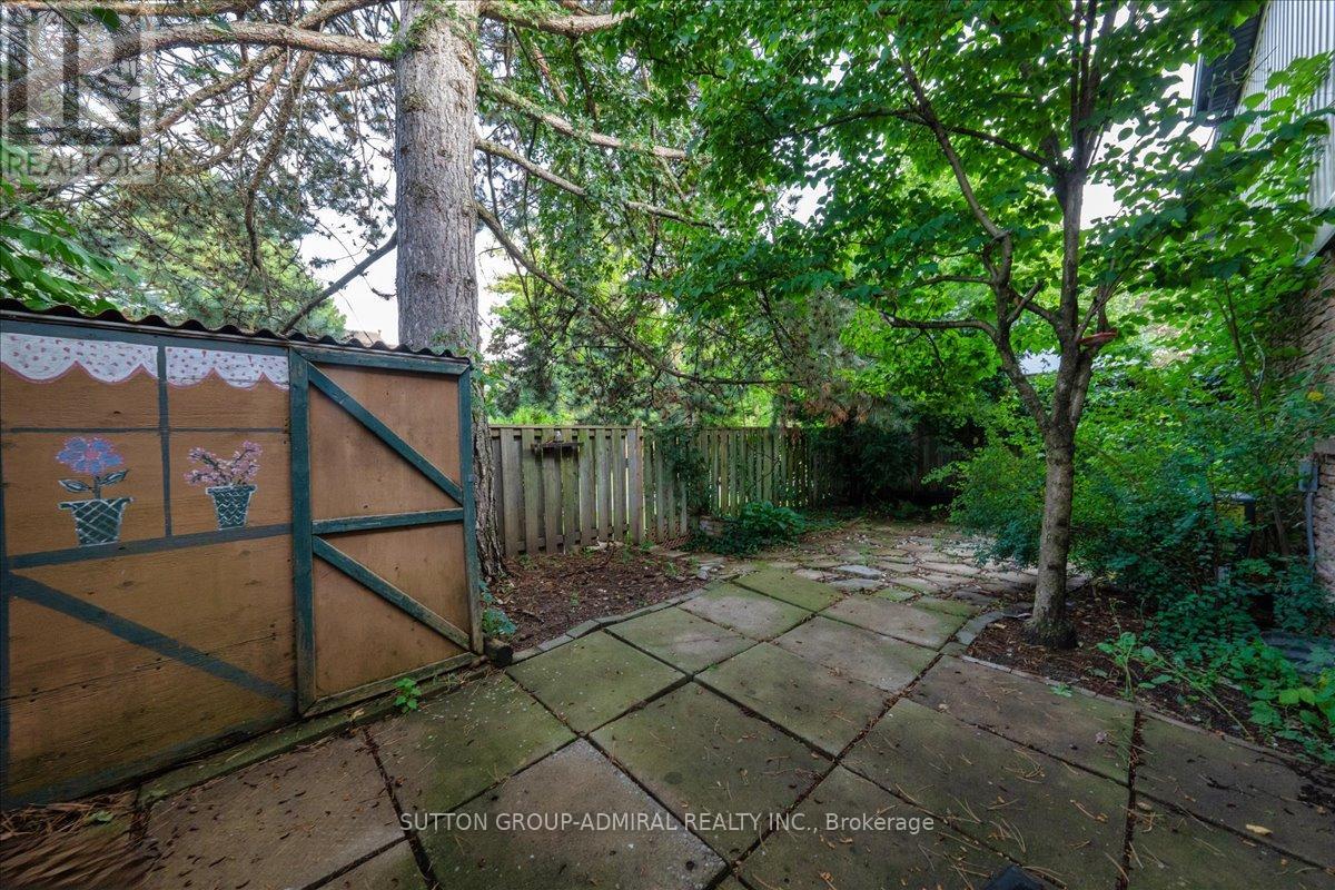 Photo 36 of 35 7080 Copenhagen Road, Mississauga ON