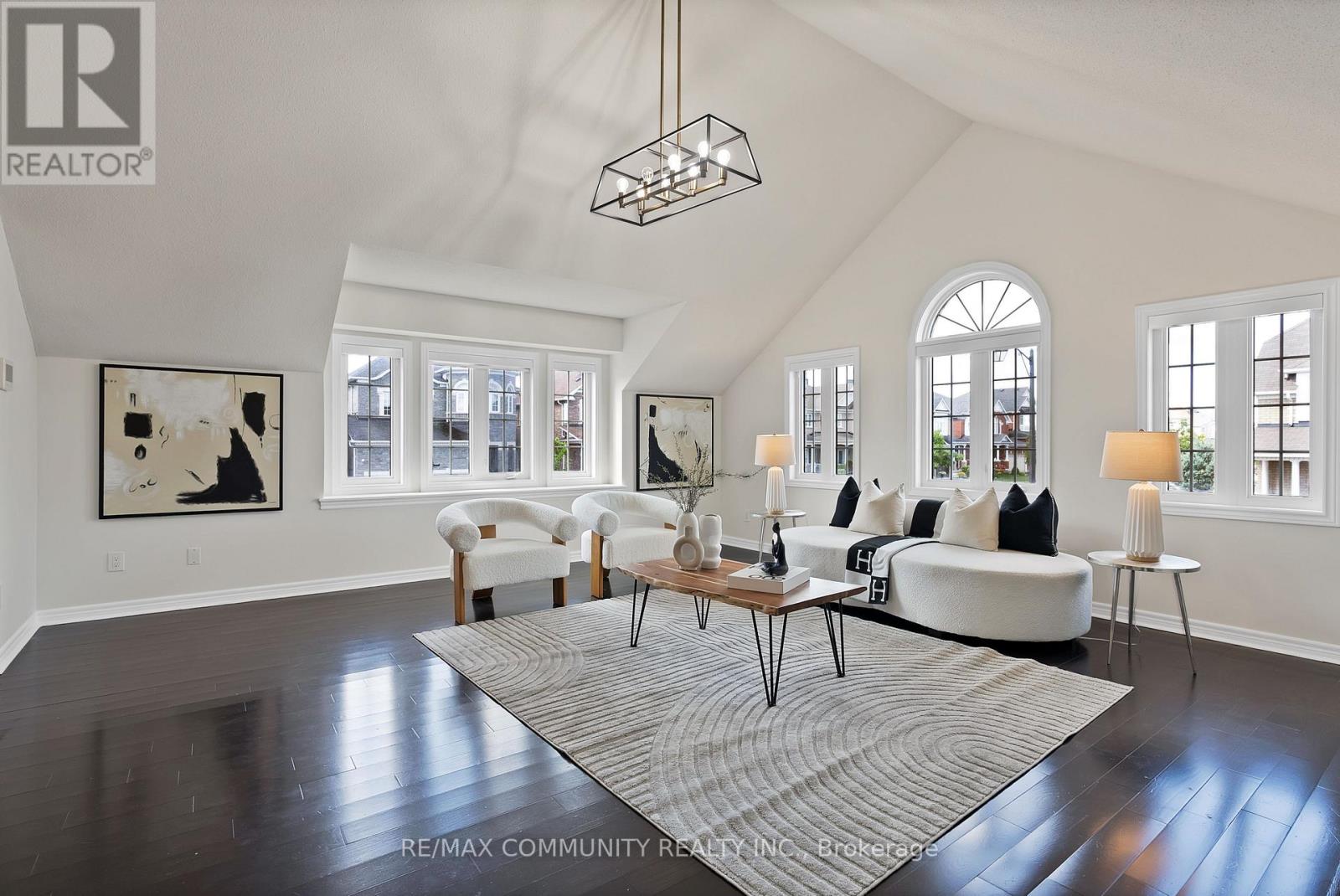 Photo 23 of 62 Mccourt Drive, Ajax ON