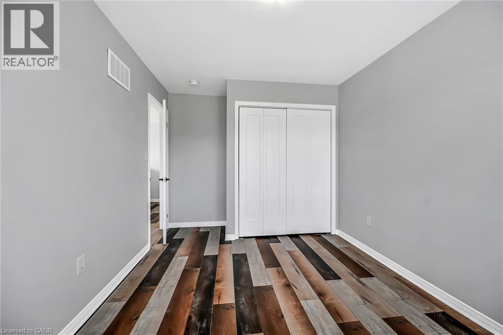 Photo 42 of 143 Thompson Road, Caledonia ON