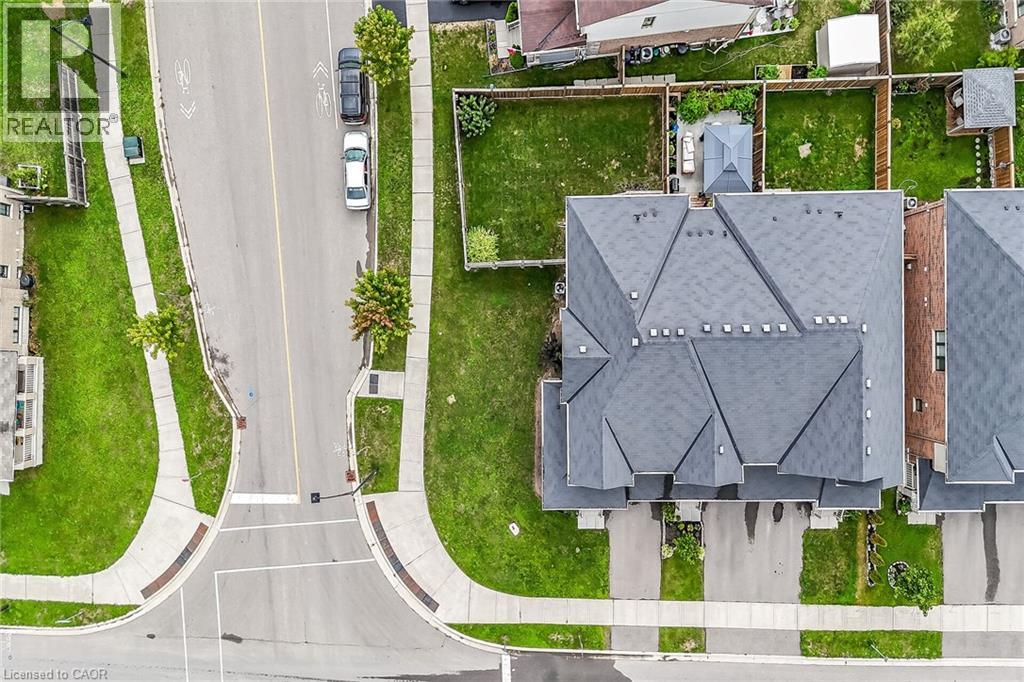 Photo 19 of 143 Thompson Road, Caledonia ON