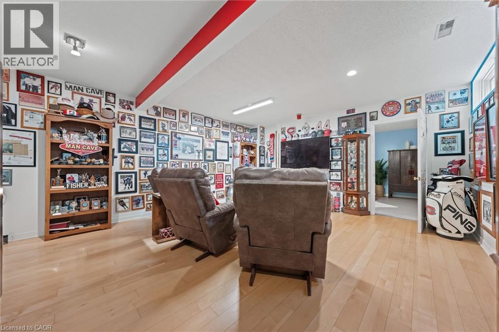 Photo 23 of 341 George Street N Unit 4, Cambridge ON