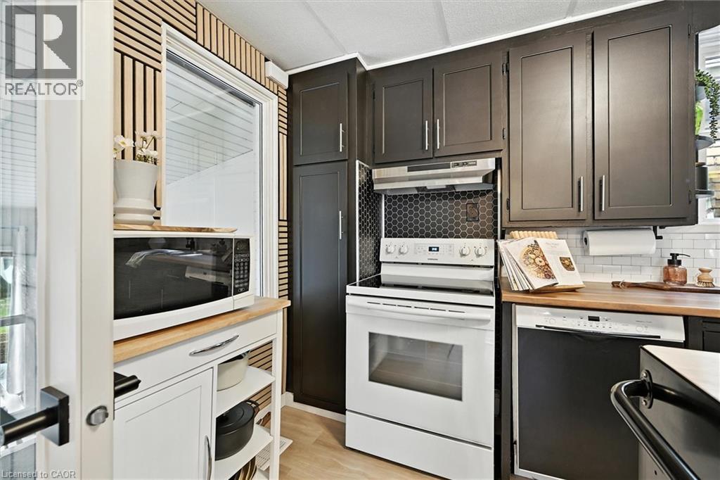 Photo 16 of 17 Cameron Avenue N, Hamilton ON