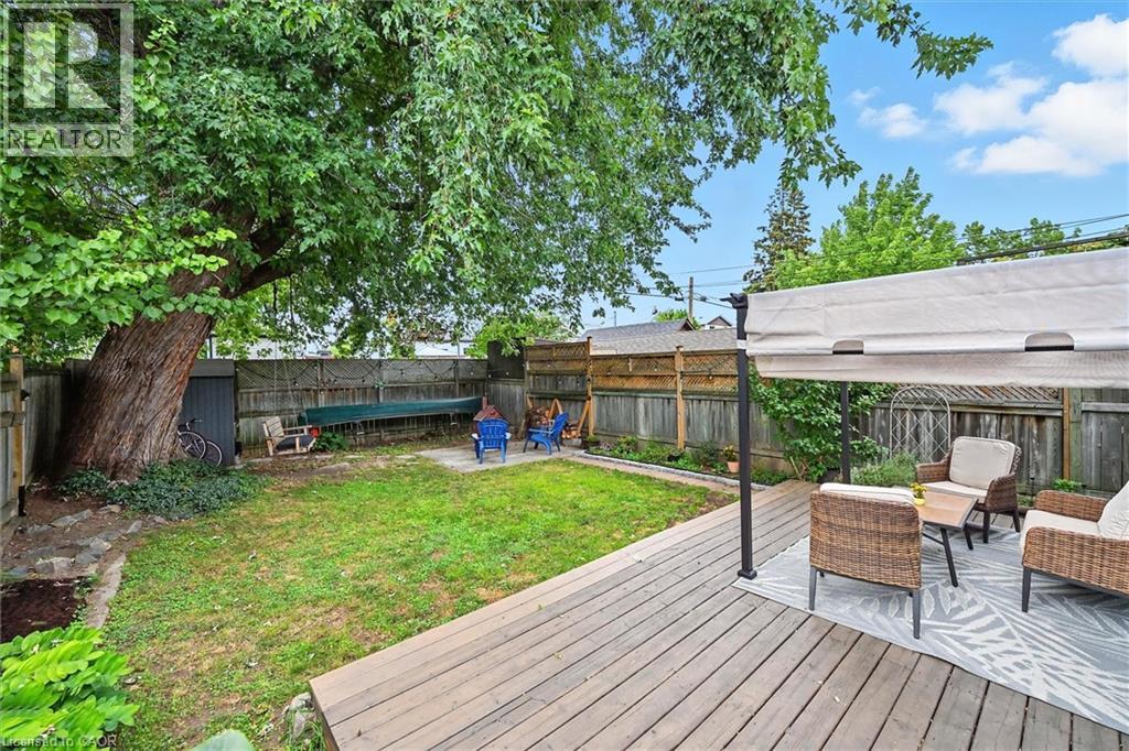 Photo 12 of 17 Cameron Avenue N, Hamilton ON