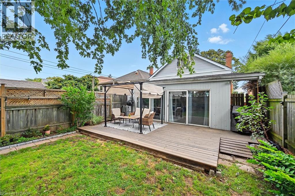 Photo 45 of 17 Cameron Avenue N, Hamilton ON