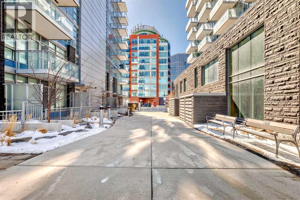 Photo 9 of 807 118 Waterfront Court Sw, Calgary AB