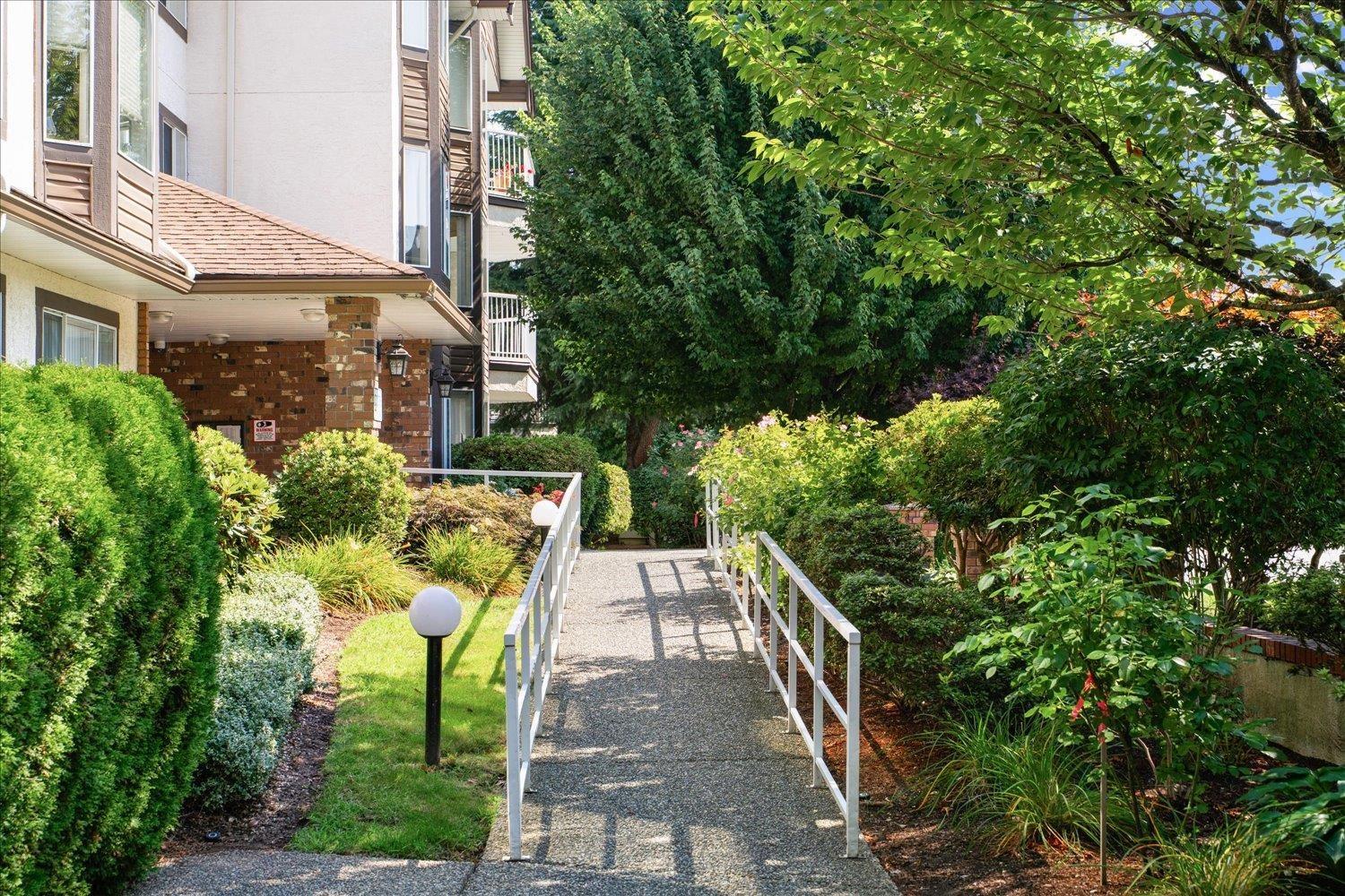 Photo 34 of 308 33375 Mayfair Avenue, Abbotsford BC