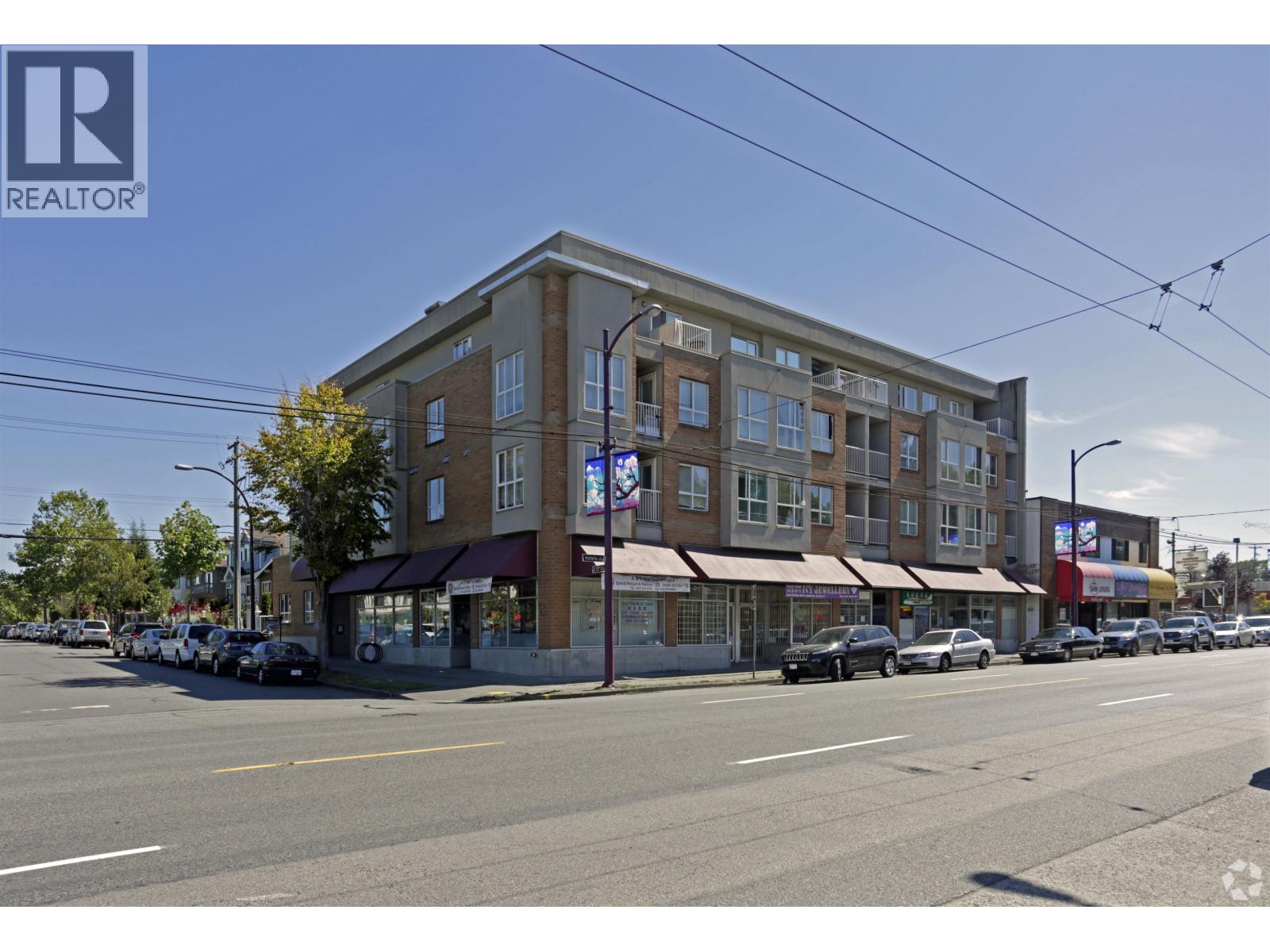 Photo 9 of 5308 Victoria Drive, Vancouver BC