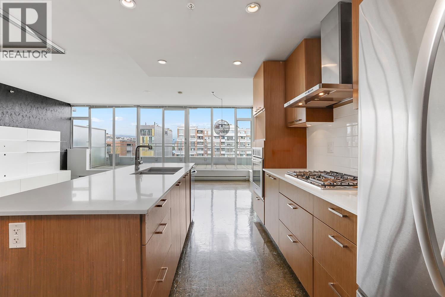Photo 15 of 805 221 Union Street, Vancouver BC