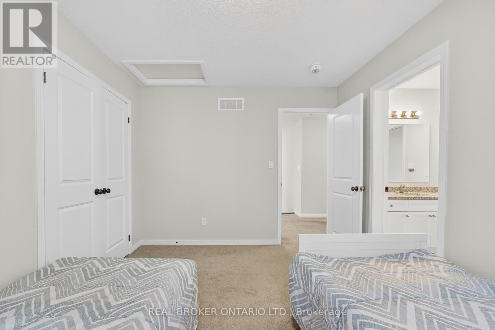 Photo 1 of 326 Moorlands Crescent, Kitchener ON