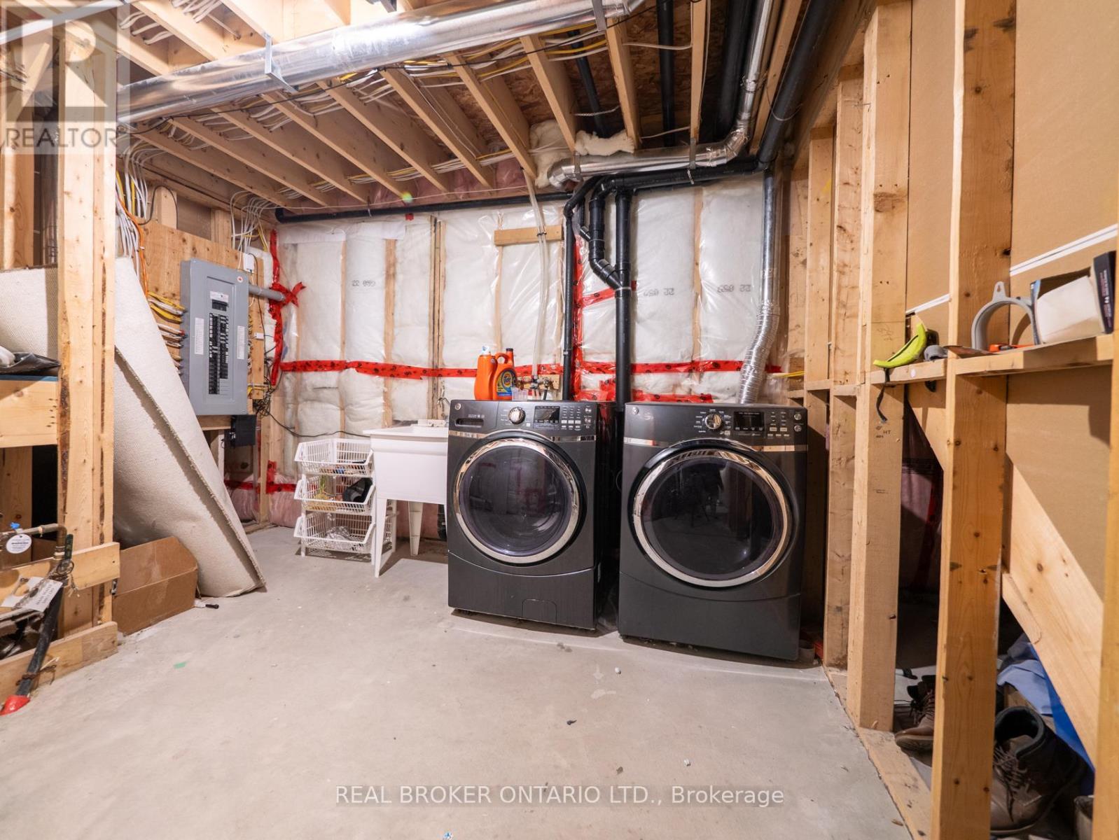 Photo 48 of 326 Moorlands Crescent, Kitchener ON