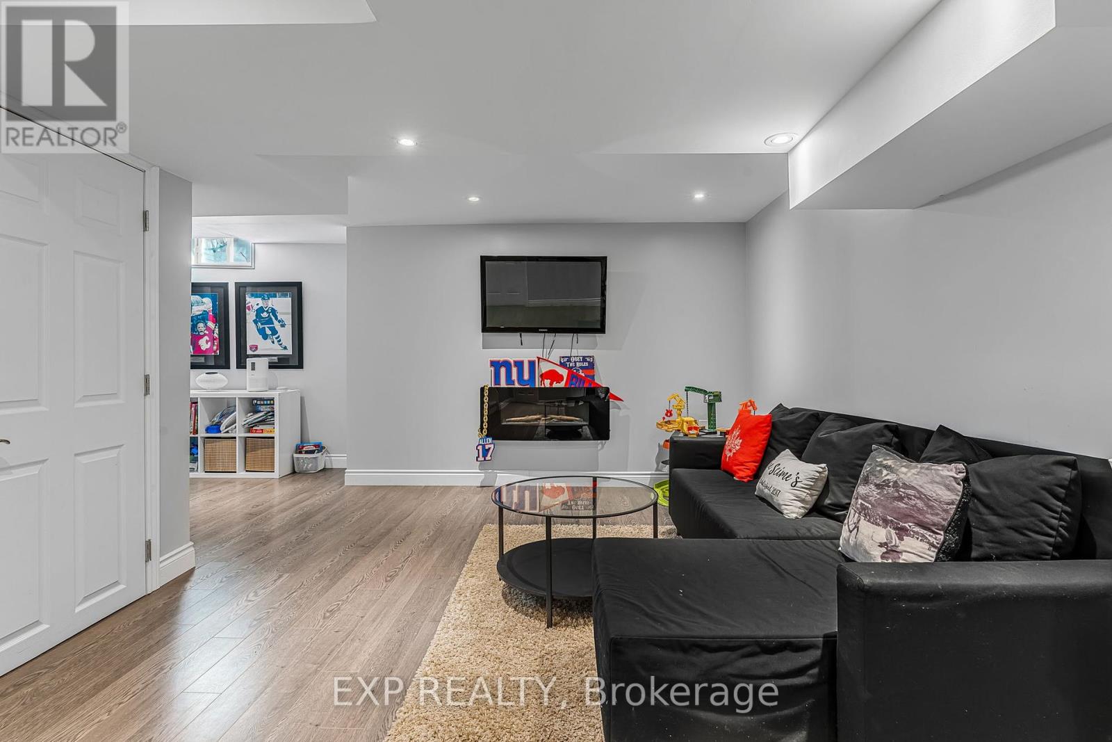 Photo 34 of 117 Glenmeadow Crescent, Hamilton ON