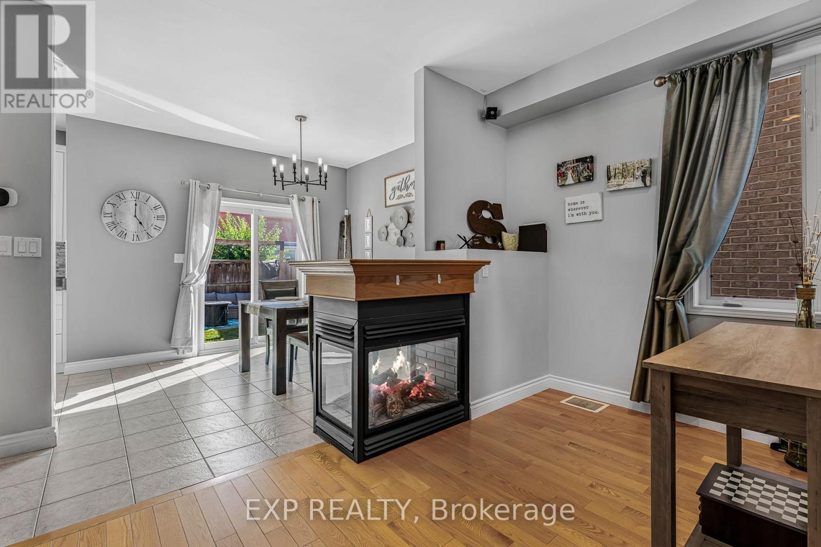 Photo 1 of 117 Glenmeadow Crescent, Hamilton ON