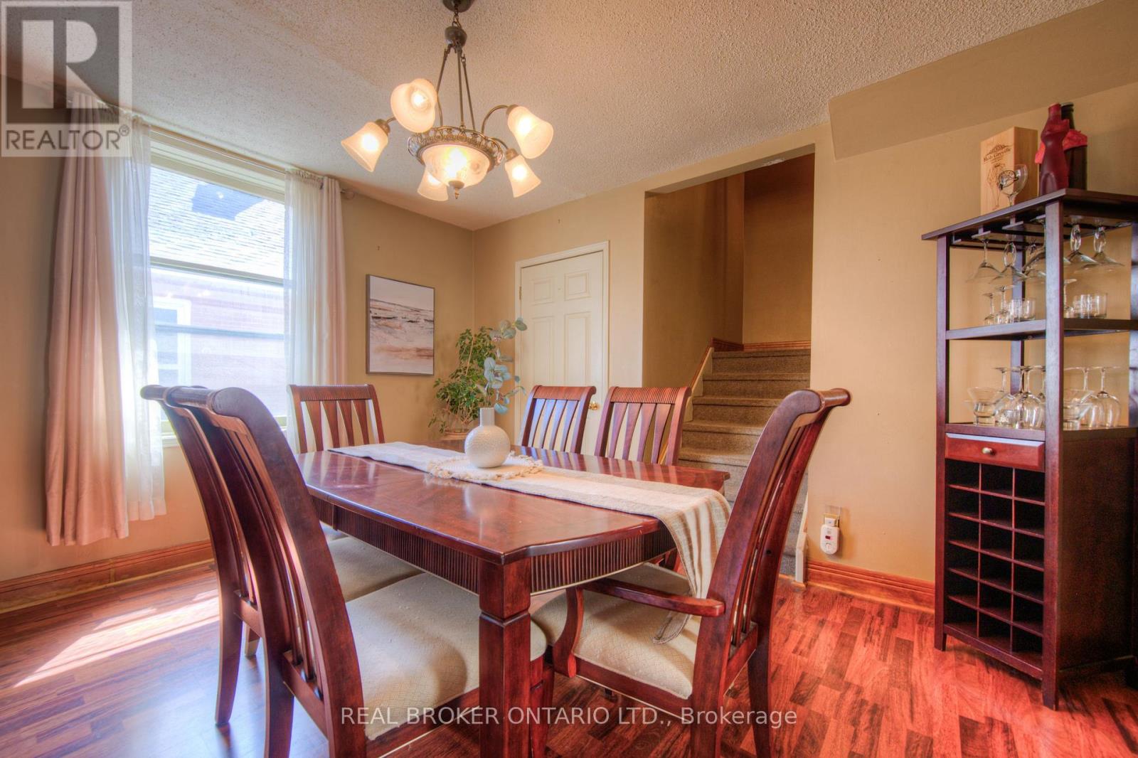 Photo 20 of 138 Forest Road, Cambridge ON