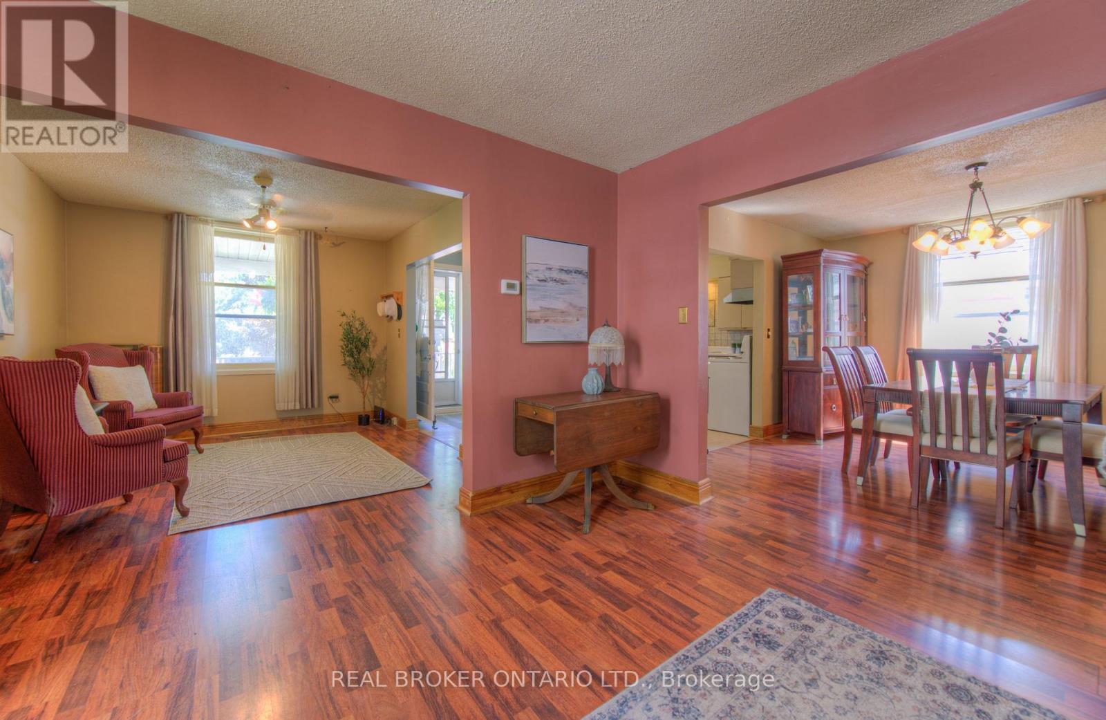 Photo 21 of 138 Forest Road, Cambridge ON