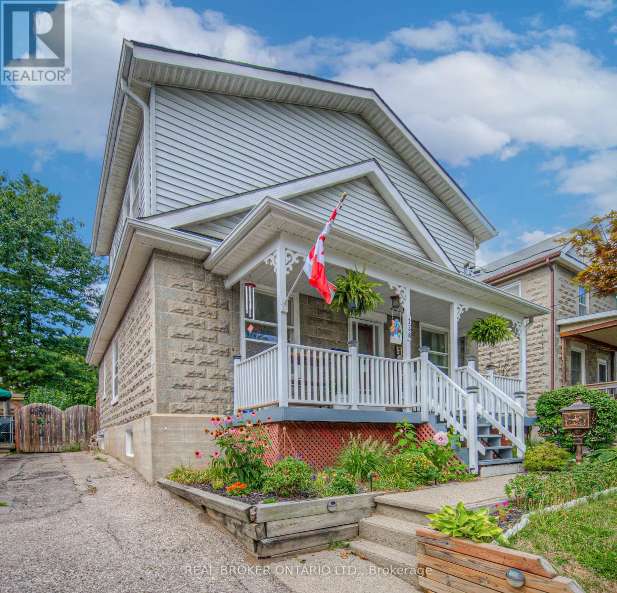 Photo 8 of 138 Forest Road, Cambridge ON