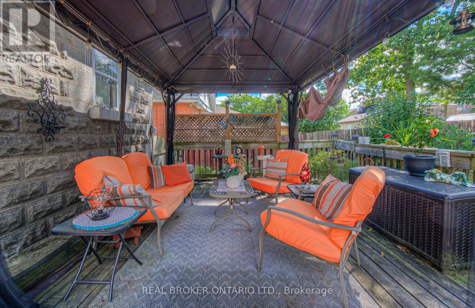 Photo 13 of 138 Forest Road, Cambridge ON