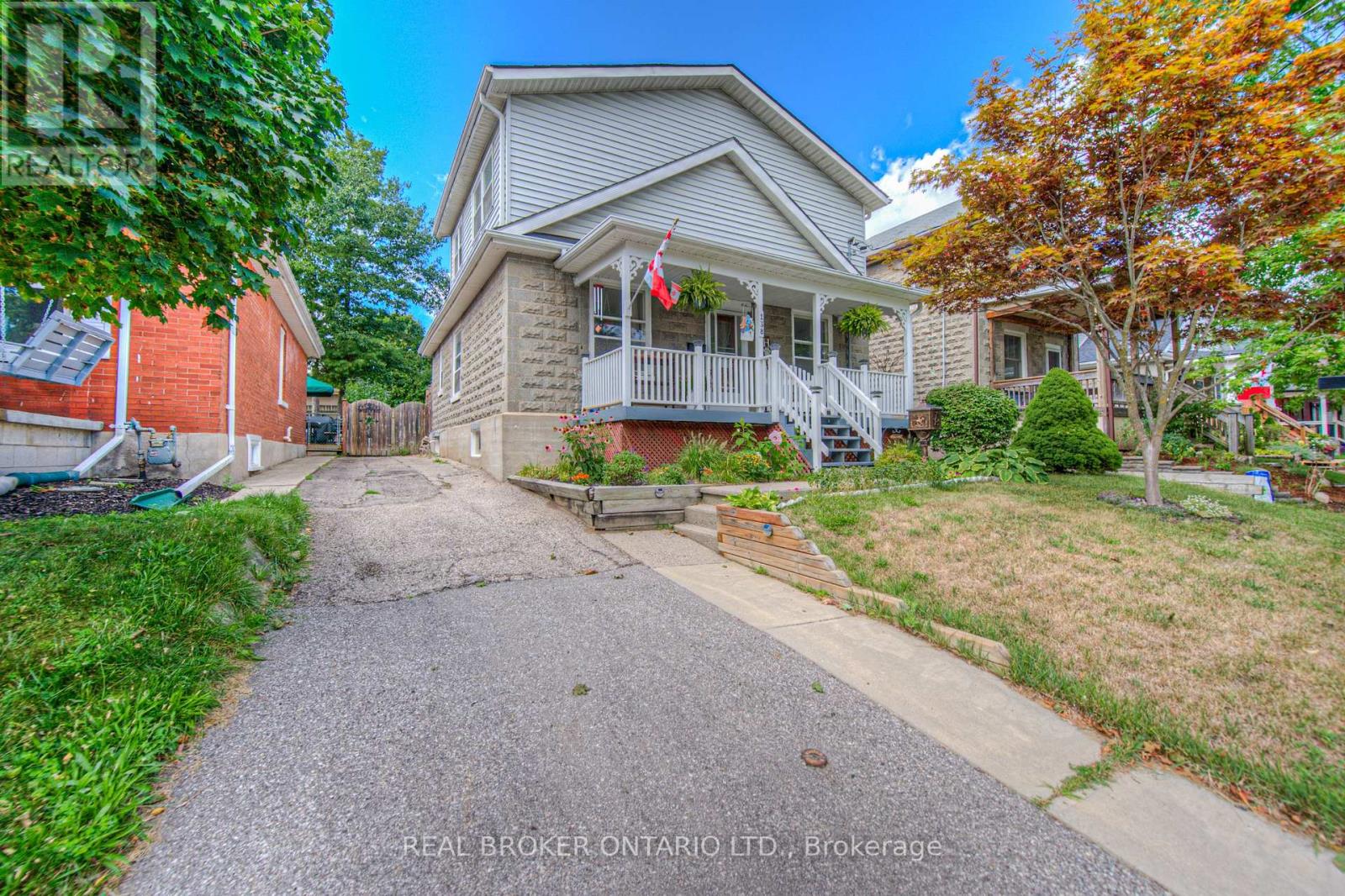 Photo 3 of 138 Forest Road, Cambridge ON