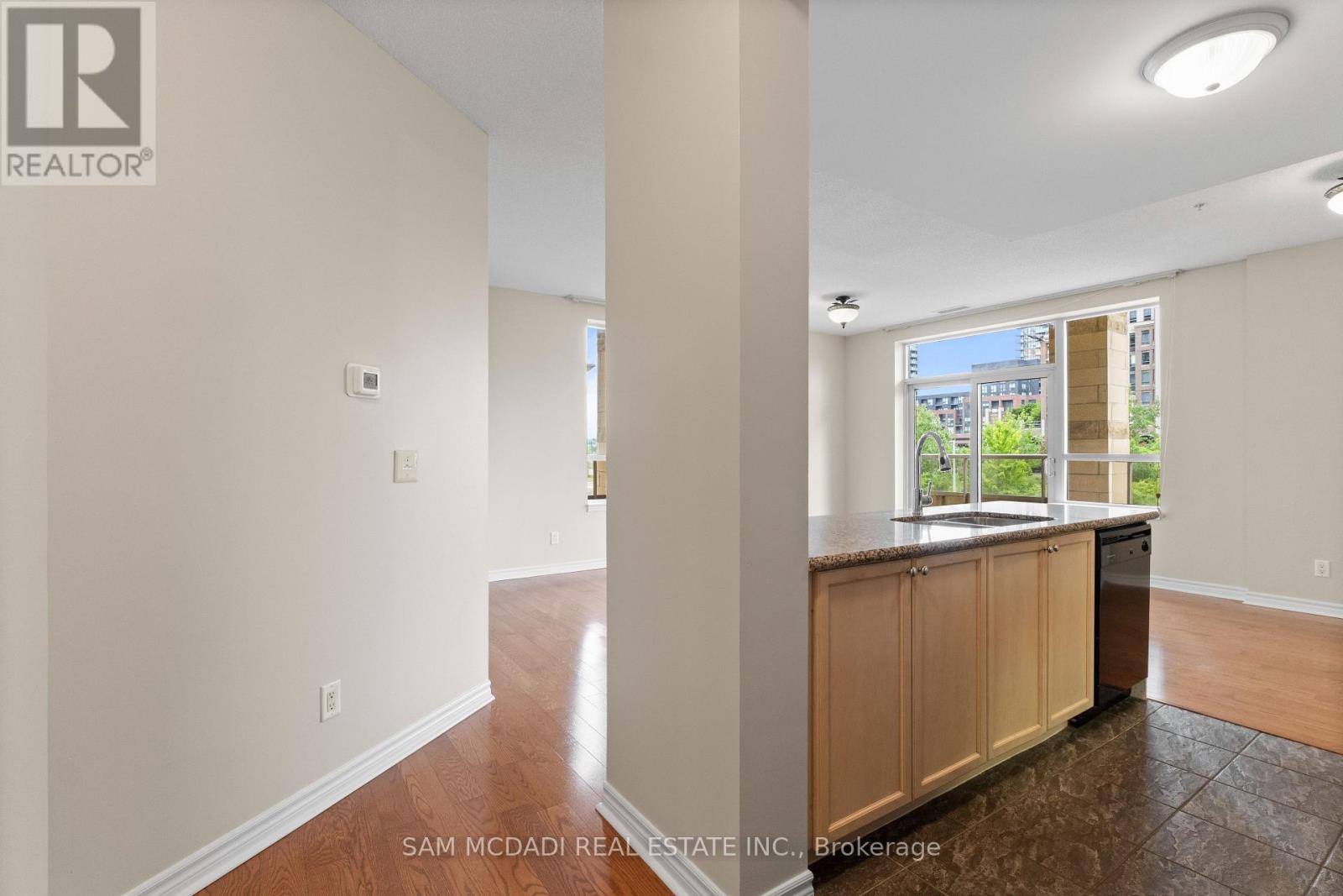 Photo 32 of 211 350 Princess Royal Drive, Mississauga ON
