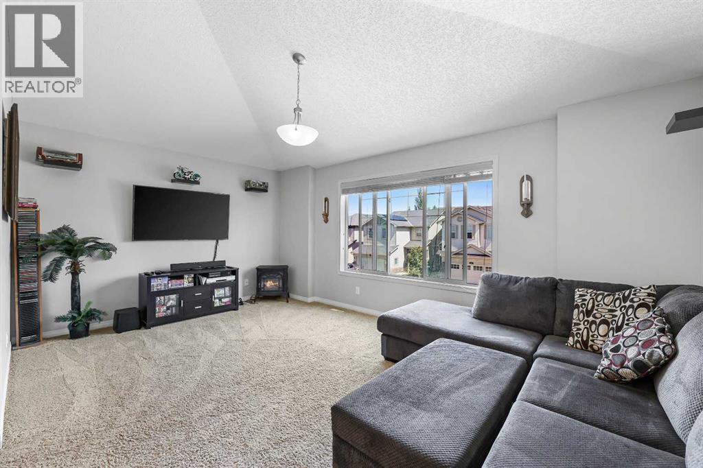 Photo 22 of 354 Kingsbury View Se, Airdrie AB