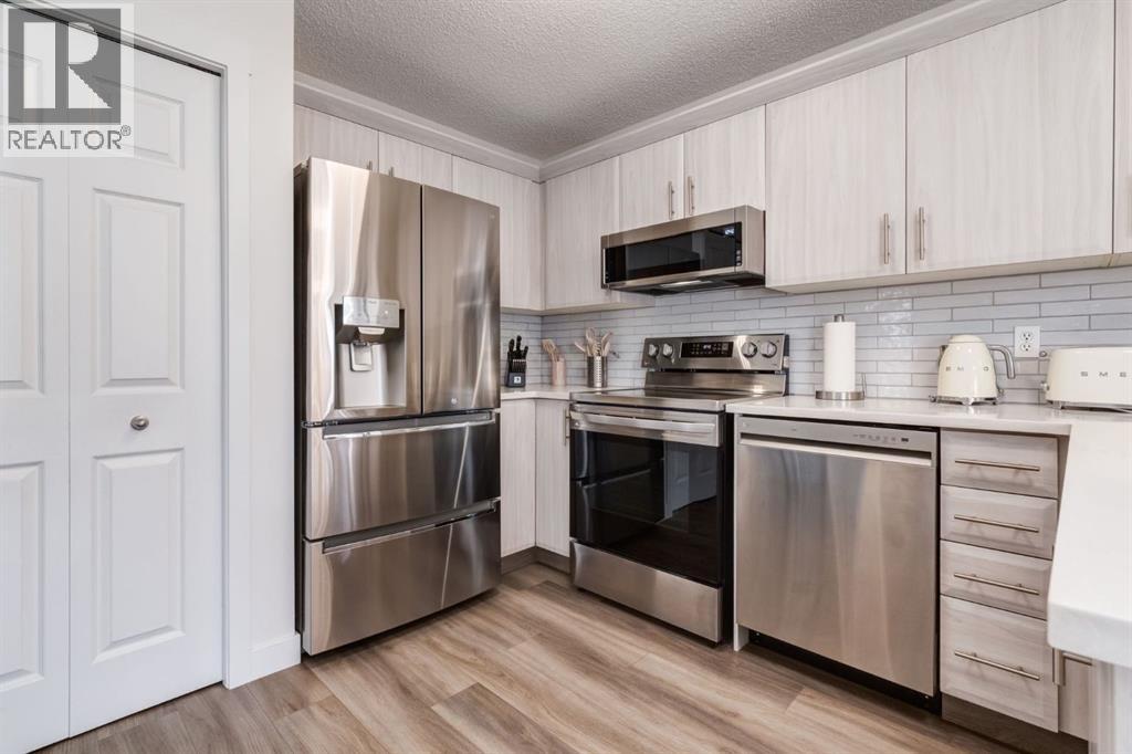Photo 38 of 47 Springs Crescent Se, Airdrie AB