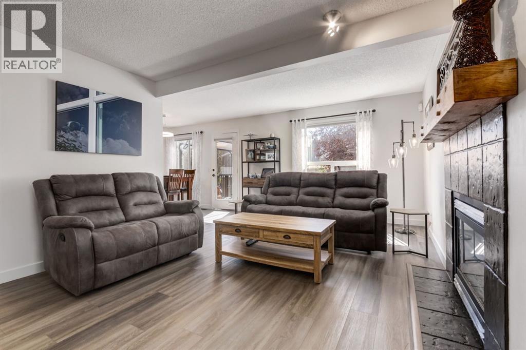 Photo 39 of 47 Springs Crescent Se, Airdrie AB