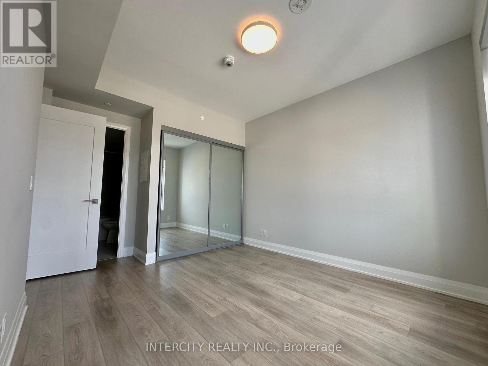 Photo 11 of 1806 18 Water Walk Drive, Markham ON