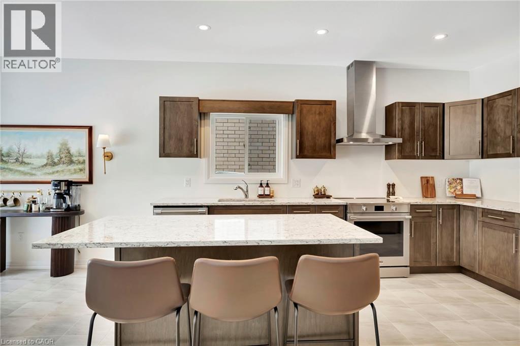 Photo 11 of 49 Willson Drive, Thorold ON