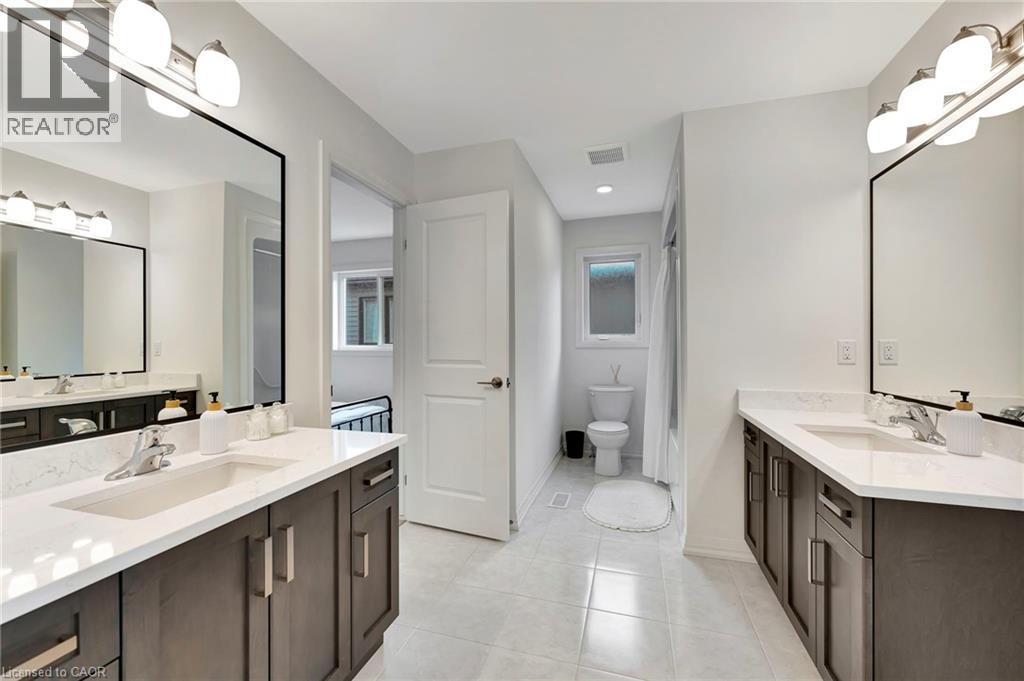 Photo 8 of 49 Willson Drive, Thorold ON