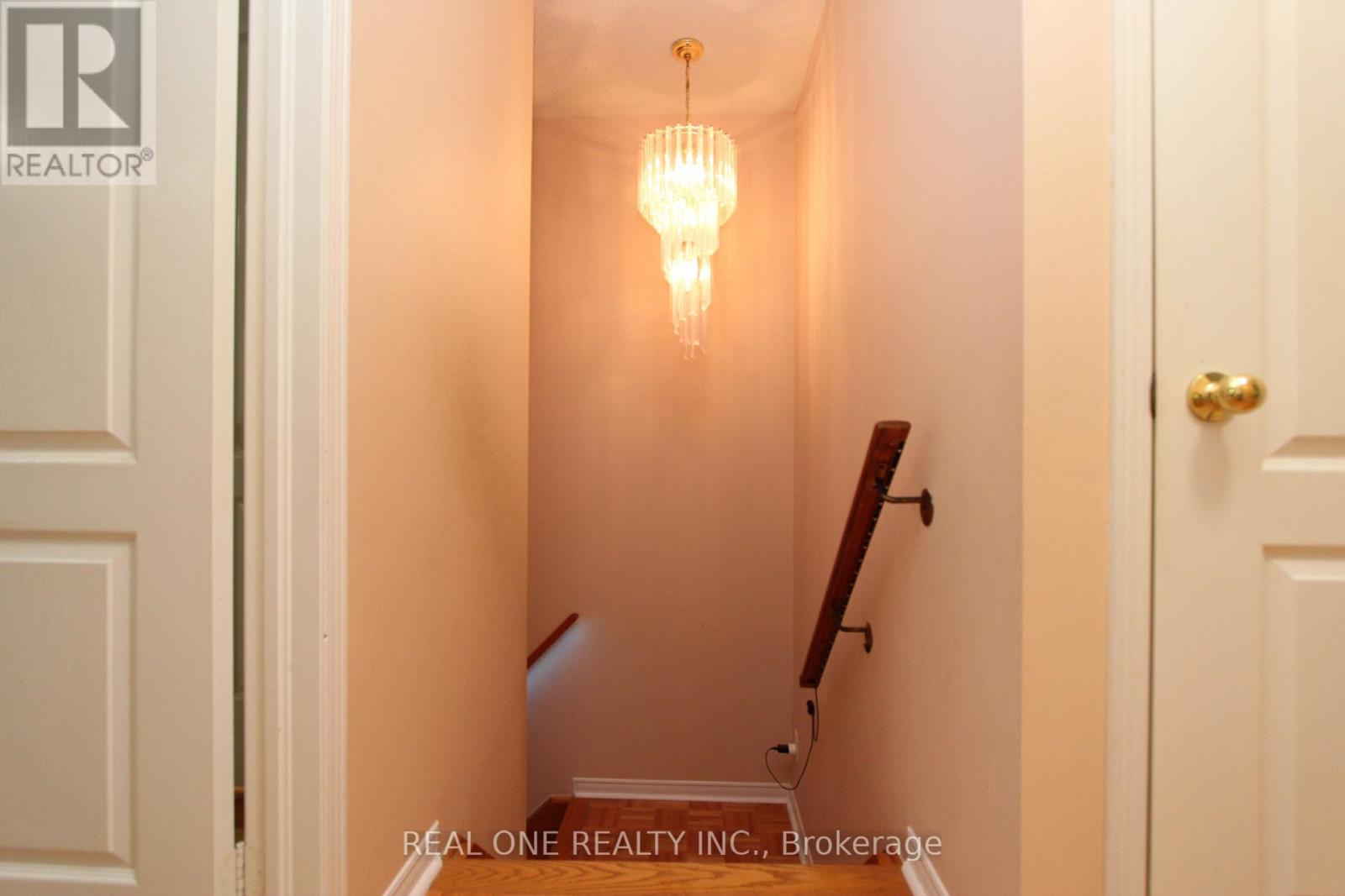 Single Family House for Sale in  FOREST RUN BOULEVARD Vaughan (Patterson) 