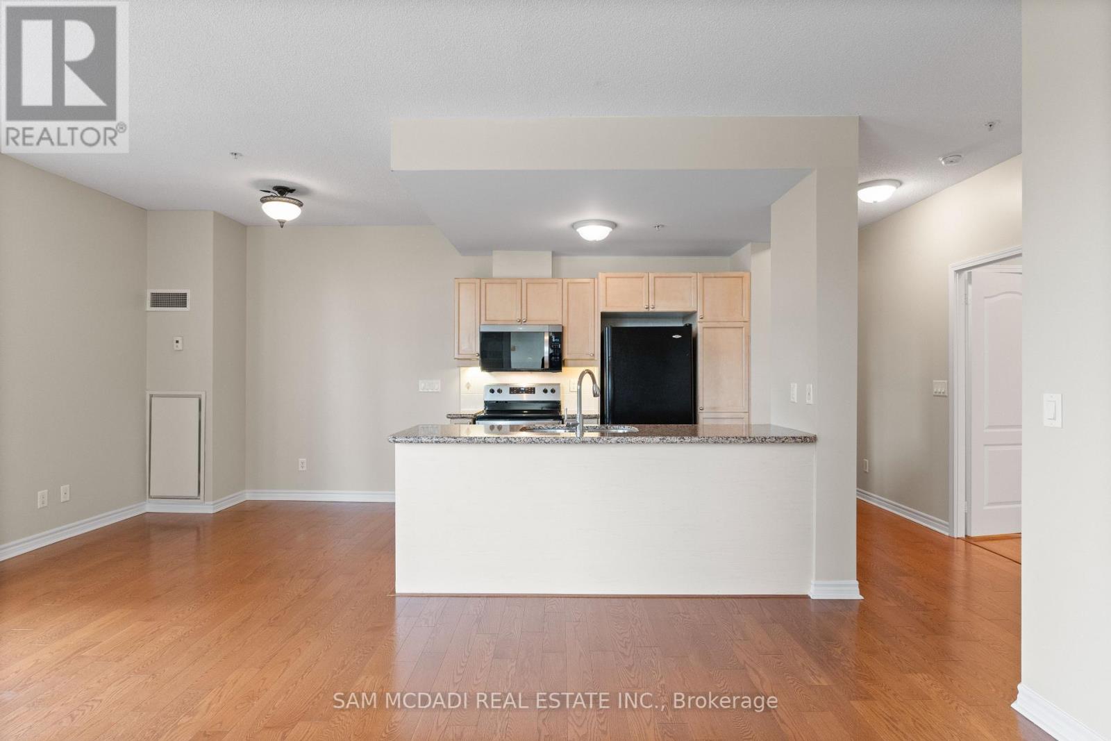Photo 31 of 211 350 Princess Royal Drive, Mississauga ON